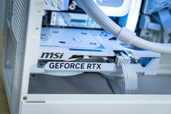 PC M5 WHITE i5-5060 (i5-14400F, RTX 5060 OC 8G, Ram 32GB, SSD 1TB, 650W)