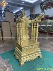 NGAI THỜ ĐỒNG VÀNG