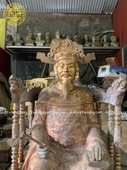 TƯỢNG CỤ TỔ DÒNG HỌ NGUYỄN PHÚ ( NGHI LỘC - NGHỆ AN) DÁT VÀNG 9999