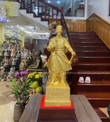 TƯỢNG TRẦN HƯNG ĐẠO