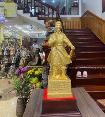 TƯỢNG TRẦN HƯNG ĐẠO