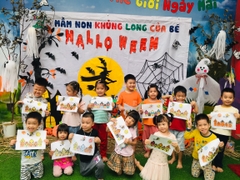 Trang trí Halloween