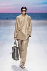 Fluid Wide Lapel Suit