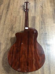 Guitar ép ty Kỉ