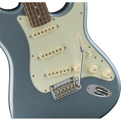 Guitar Điện Fender Deluxe Roadhouse Stratocaster SSS