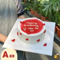 Bánh kem sinh nhật đơn giản A69 nền trắng loang màu đỏ ở mặt vẽ nhiều tim đỏ nho nhỏ xinh xinh
