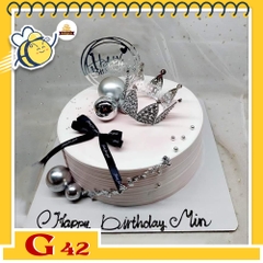 Bánh kem bé gái G42 vương miện nữ hoàng