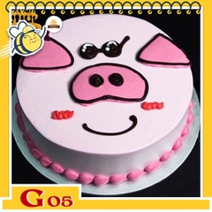 Bánh kem bé gái G05 bé heo hồng xinh xắn nền hồng nhạt tai mũi hồng đậm hơn