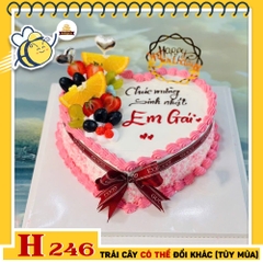 Bánh kem sinh nhật H246 trái tim hồng trắng trái cây xinh xắn