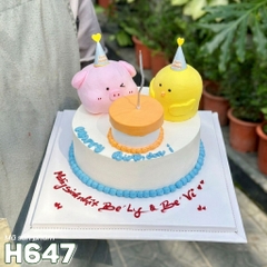 Bánh kem H647 bộ đôi heo hồng và gà vàng đội mũ chóp xinh xắn