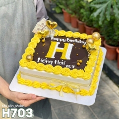 Bánh kem H703 – Hình vuông tông vàng đen sang trọng phụ kiện đô la
