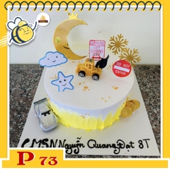 Bánh kem P73 sinh nhật con trai yêu màu trắng vàng kèm chiếc xe và sticker đẹp