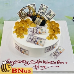 Mẫu bánh sinh nhật đẹp BN63 tone vàng trắng cắm phụ kiện hiện đại mới mẻ