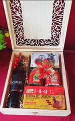 T92 Hộp quà tết: Đạm Sâm Gold, Tỏi đen, Passion, Mix 2 hũ trái cây sấy dẻo