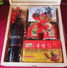 T92 Hộp quà tết: Đạm Sâm Gold, Tỏi đen, Passion, Mix 2 hũ trái cây sấy dẻo