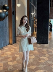Đầm ren nơ ngực