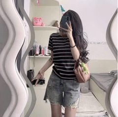 Áo thun sọc trơn - Form vừa