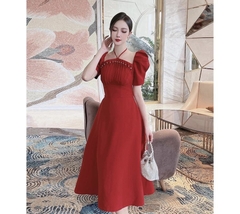 Đầm midi cổ yếm đính ngọc