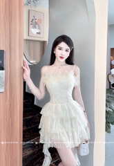 Đầm ren đính hoa tua