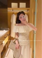 Áo thun trễ vai nhún eo