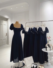 Đầm midi xanh navy cổ vuông