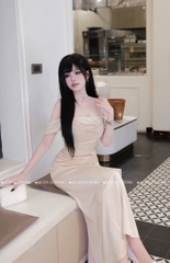 Đầm lụa 2 dây trễ vai - Kem