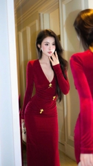 Đầm ôm body tay dài đính bướm - Đen