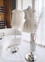 Set voan nude cổ lọ chân váy dập li