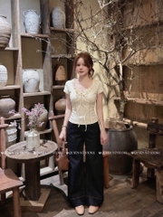Áo thun cổ tim viền bèo