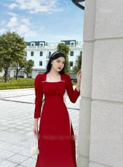 Set áo dài đỏ cổ vuông