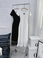 Đầm ôm body maxi ren hoa cổ vuông - Trắng