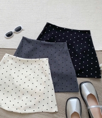 Chân váy chấm bi dáng A - Đen