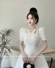 Đầm cổ V cách điệu
