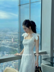 Đầm ren nổi hoa trắng