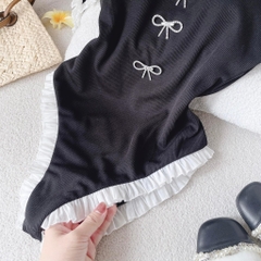 Jum bikini đen 2 dây viền trắng - Freesize dưới 55kg