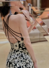 Đầm ren hoa chéo dây