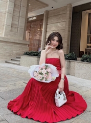 Set áo cúp ngực kèm chân váy midi