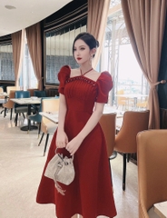 Đầm midi cổ yếm đính ngọc