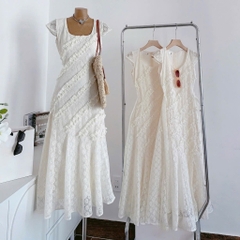 Đầm ren hoa kem tua bèo