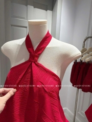 Đầm đỏ cổ yếm phồng bí