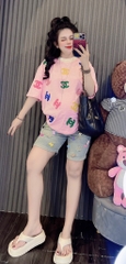 Set bộ áo thun thêu nhung chanel x quần jean