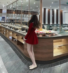 Đầm nhung đỏ phối cổ peter