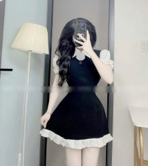 Đầm đen phối cổ sơ mi trắng