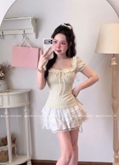 Áo thun cổ u bèo chấm bi