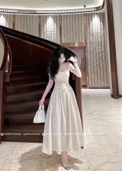 Đầm ren cổ vuông dáng dài - Be