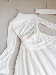 Set áo ren tay dài tà chéo chân váy tơ