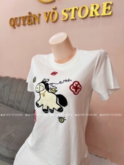 Áo thun ngựa thêu