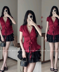 Set áo đỏ cổ V chân váy đen tầng