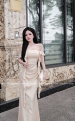 Đầm lụa 2 dây trễ vai - Kem