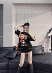 Áo thun cô gái tóc xù mèo